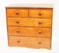 A Victorian mahogany chest of drawers