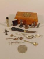 Various small collectables