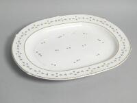 An early 19thC Derby oval meat dish