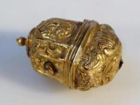 A mid-18thC gilt metal thimble case