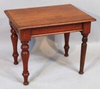 An Edwardian mahogany occasional table