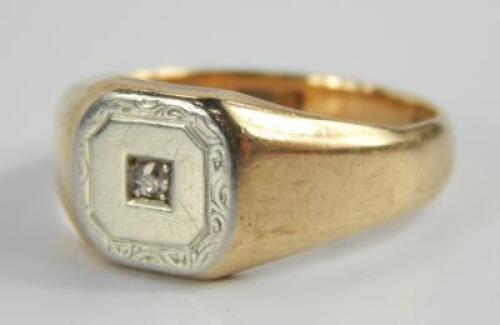 A 9ct gold gentleman's ring