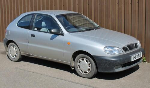 A Daewoo Lanos 3 door hatchback