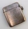 An Edwardian silver vesta case - 2