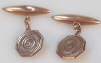 A pair of cufflinks