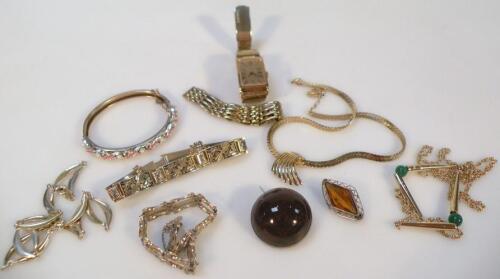 Various jewellery