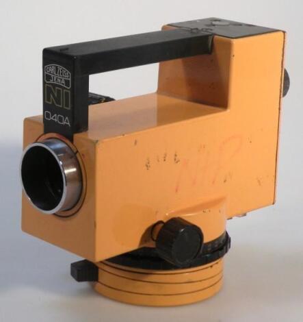 A Carl Zeiss Jena theodolite NI040a