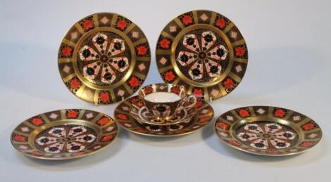 Various Royal Crown Derby Imari pattern teaware