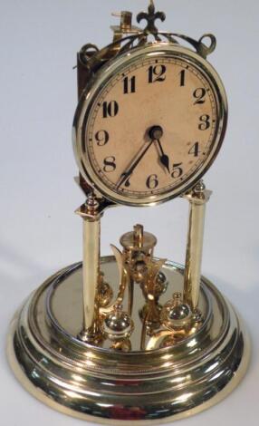 A mantel clock