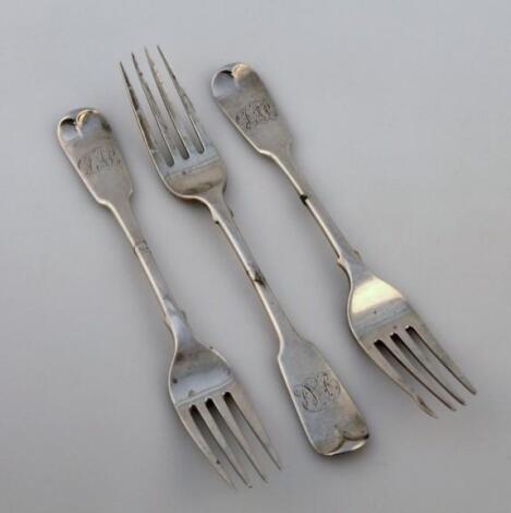 A set of three Georgian Irish silver table forks