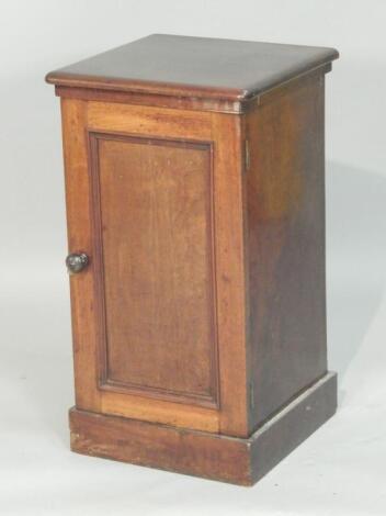 A late 19thC mahogany pot cupboard