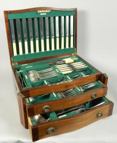 A Walker & Hall part set of silver plated Old English pattern cutlery