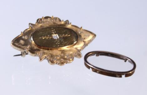 A late 19thC brooch