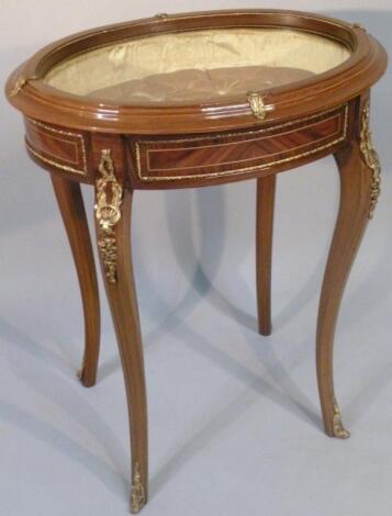 A 20thC Louis XV style kingwood and gilt metal bijouterie table