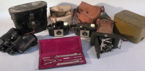 Various cameras and associated collectables