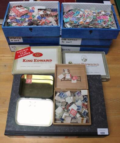 A large quantity of assorted kiloware stamps.