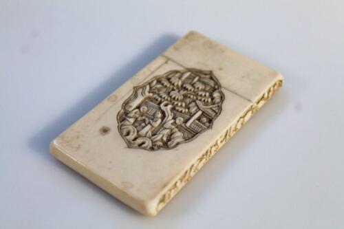 A late 19thC/early 20thC Chinese ivory card case