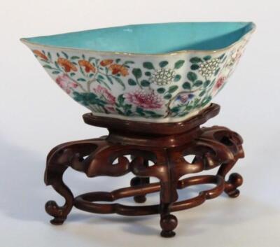 An early 19thC Chinese famille vert bowl