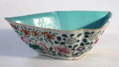 An early 19thC Chinese famille vert bowl - 2