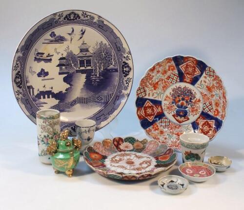 Various 19thC and later Chinese and Japanese earthenware chargers and plates