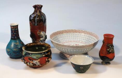 Various 19thC and later Chinese and other porcelain