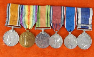 A group of WWI and WWII medals - 3