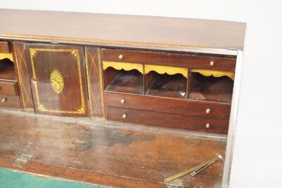 A George III mahogany bureau - 3