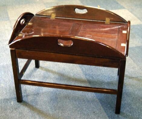 A Georgian style folding butler's tray table.