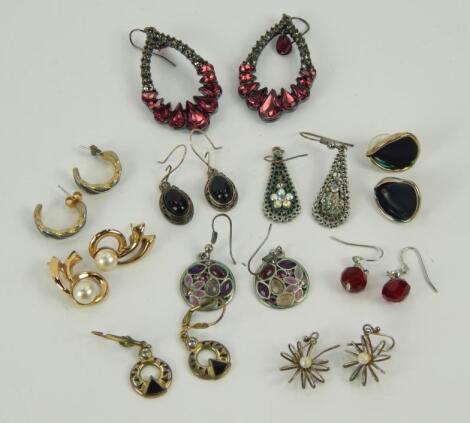 Costume jewellery earrings