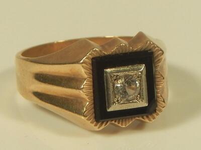 A gentleman's signet ring