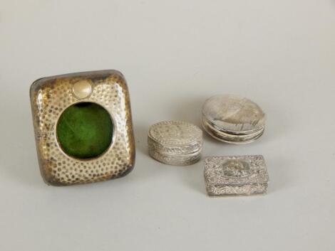 Various items of small silver