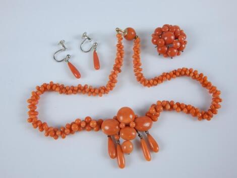 Small Edwardian coral jewellery items