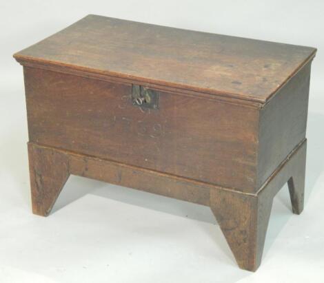 An 18thC small oak chest