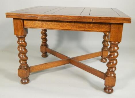 An oak draw leaf dining table