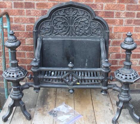 A 20thC cast iron small fire grate