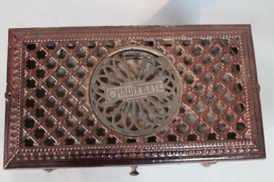 A Godin cast iron Chauffette stove - 2