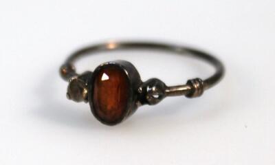 Various amber finish jewellery - 2