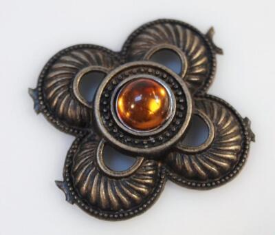 Various amber finish jewellery - 4