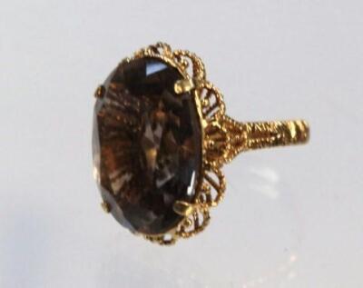 A ladies dress ring