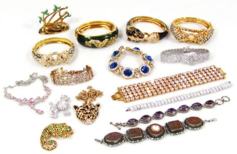 Various costume jewellery