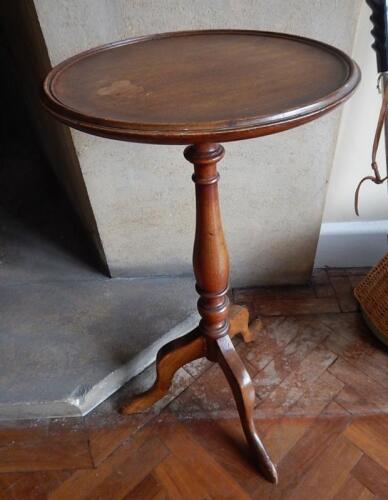 A Georgian style mahogany tripod wine table.