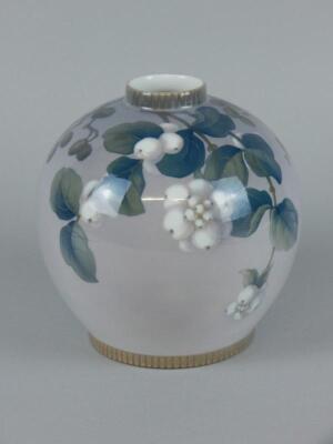 A Bing & Grondahl porcelain vase - 2