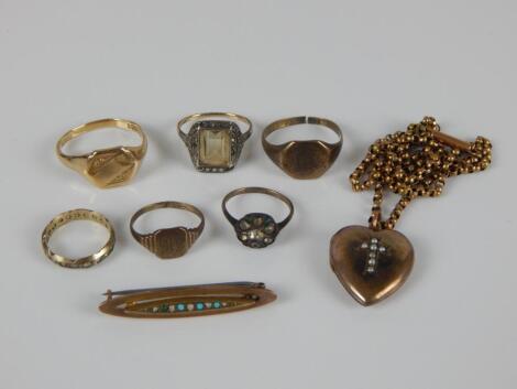 Various jewellery