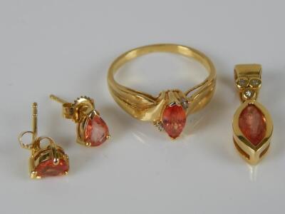 A jewellery set