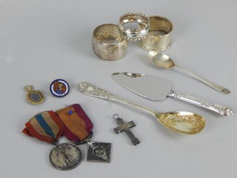 Various trinkets