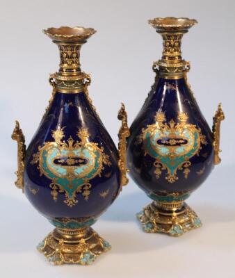 A pair of late 19thC Royal Crown Derby exhibition quality vases - 2