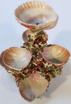 An early 19thC porcelain oyster stand - 2