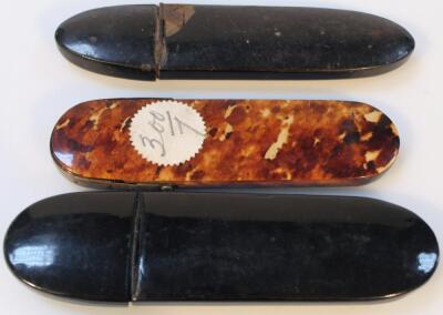 A 19thC tortoiseshell spectacles case - 2