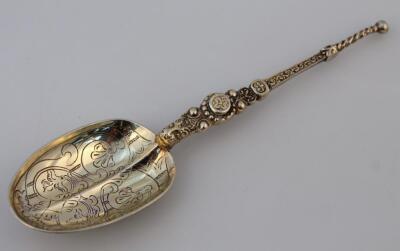 A George V silver gilt spoon - 2