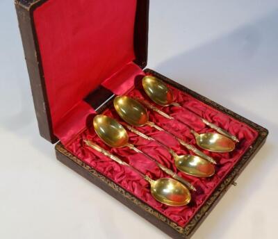 A set of six teaspoons